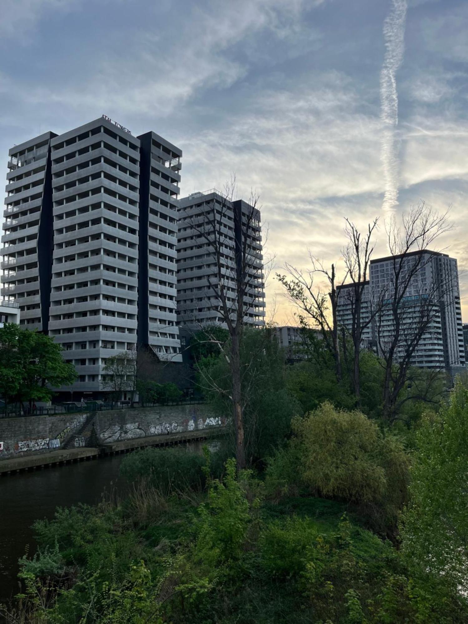 Family House By The River Odra -Panoramic Terrace - 3Room Apartment With 2 Separate Bedrooms And 2 Balconies By Wroapart-Pl- Perfect For Family & Business Stays Wroclaw Exterior photo